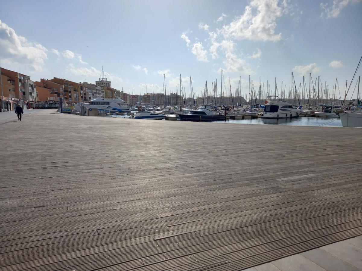 Port Brescou, T3 En Duplex Climatise, Superbe Vue Sur Le Port Apartment Agde Exterior photo